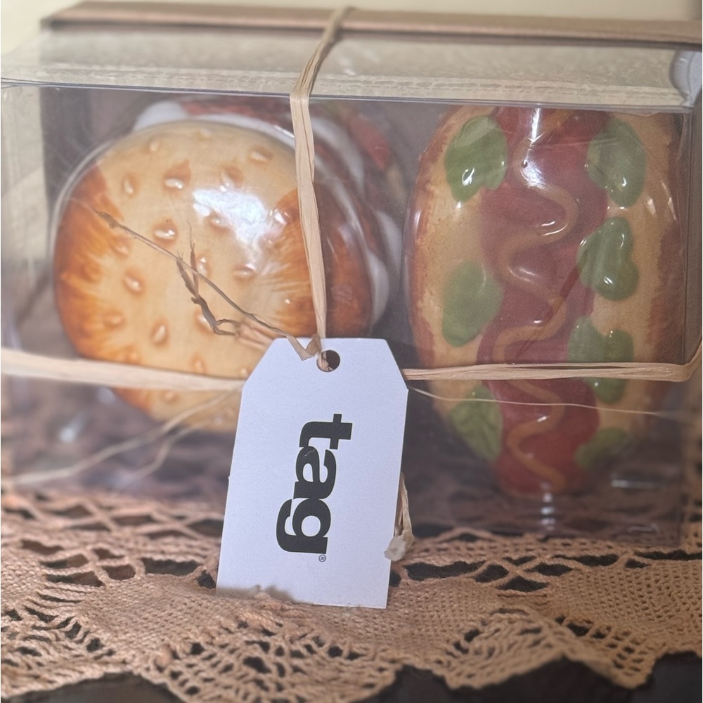 Hamburger and Hotdog Salt & Pepper Shakers